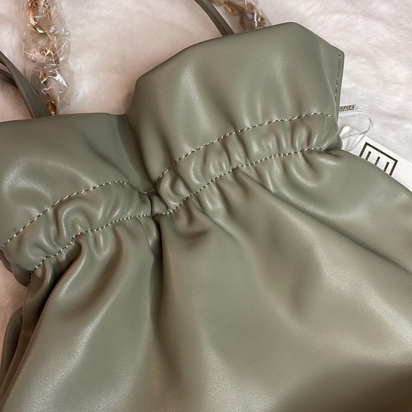 Urban Expression- mini bucket vegan leather - Picture 3 of 9